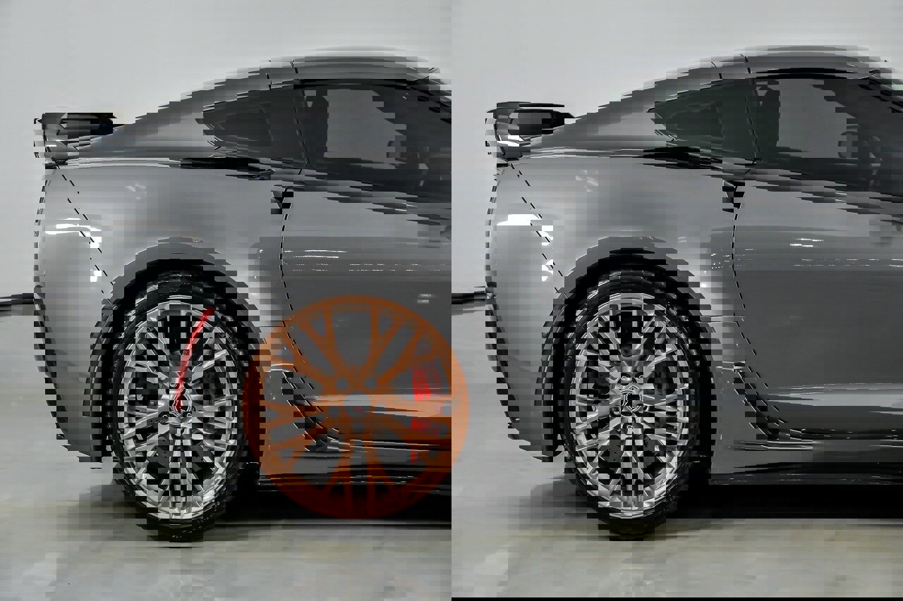 Used 2015 Chevrolet Corvette Z06 w/ 3LZ Preferred Equipment Group image 13