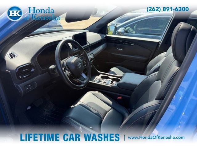 Used 2024 Honda Pilot TrailSport image 5