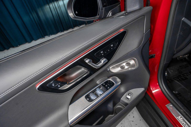 New 2025 Mercedes-Benz GLC 300 image 12