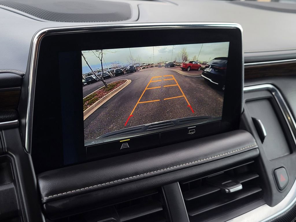 Used 2023 Chevrolet Suburban Premier image 9