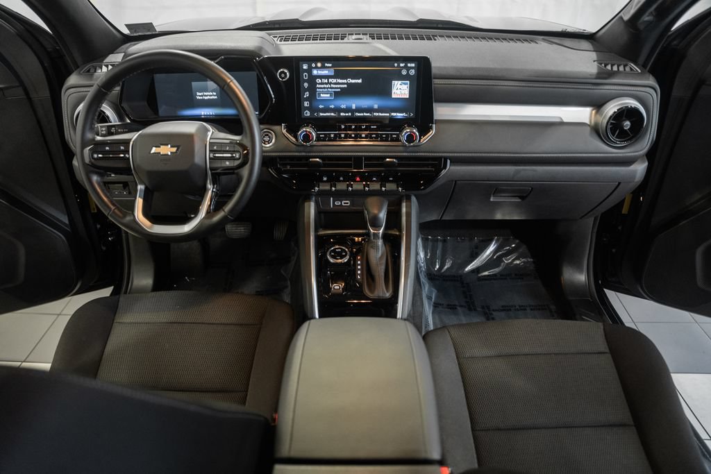 Used 2024 Chevrolet Colorado LT w/ LT Convenience Package AWD/4WD image 21