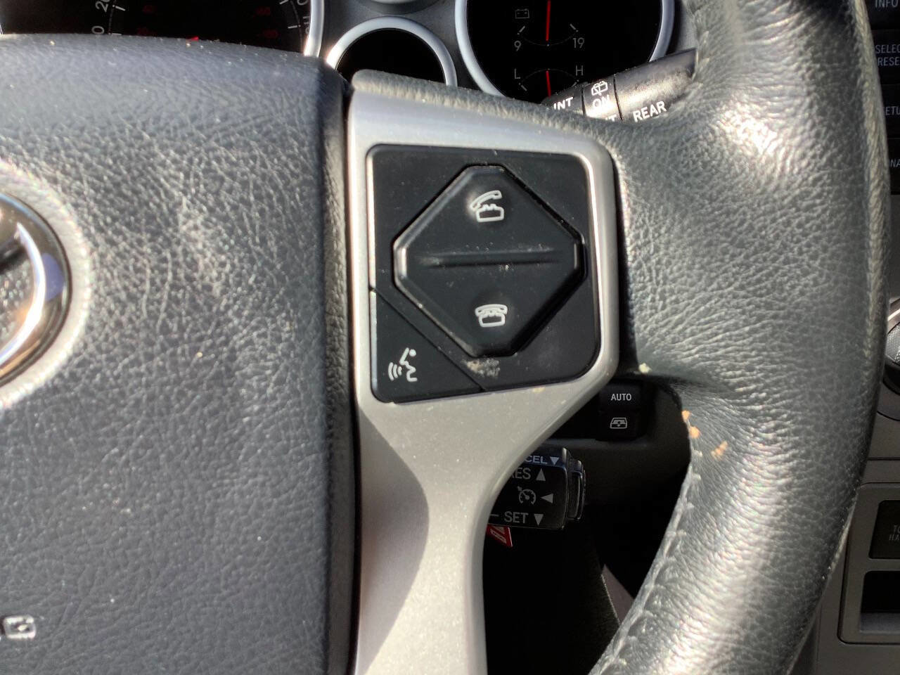 Used 2015 Toyota Sequoia Limited AWD/4WD image 58