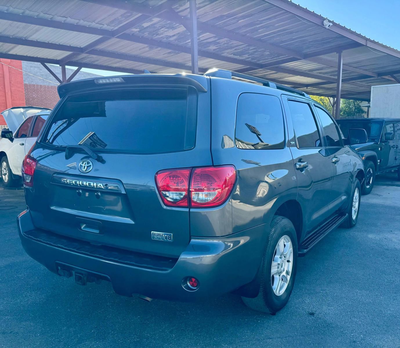 Used 2014 Toyota Sequoia SR5 image 7