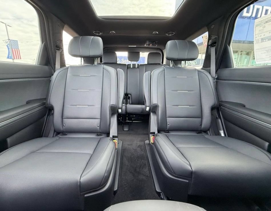 Certified 2026 Hyundai Palisade Calligraphy AWD/4WD image 30