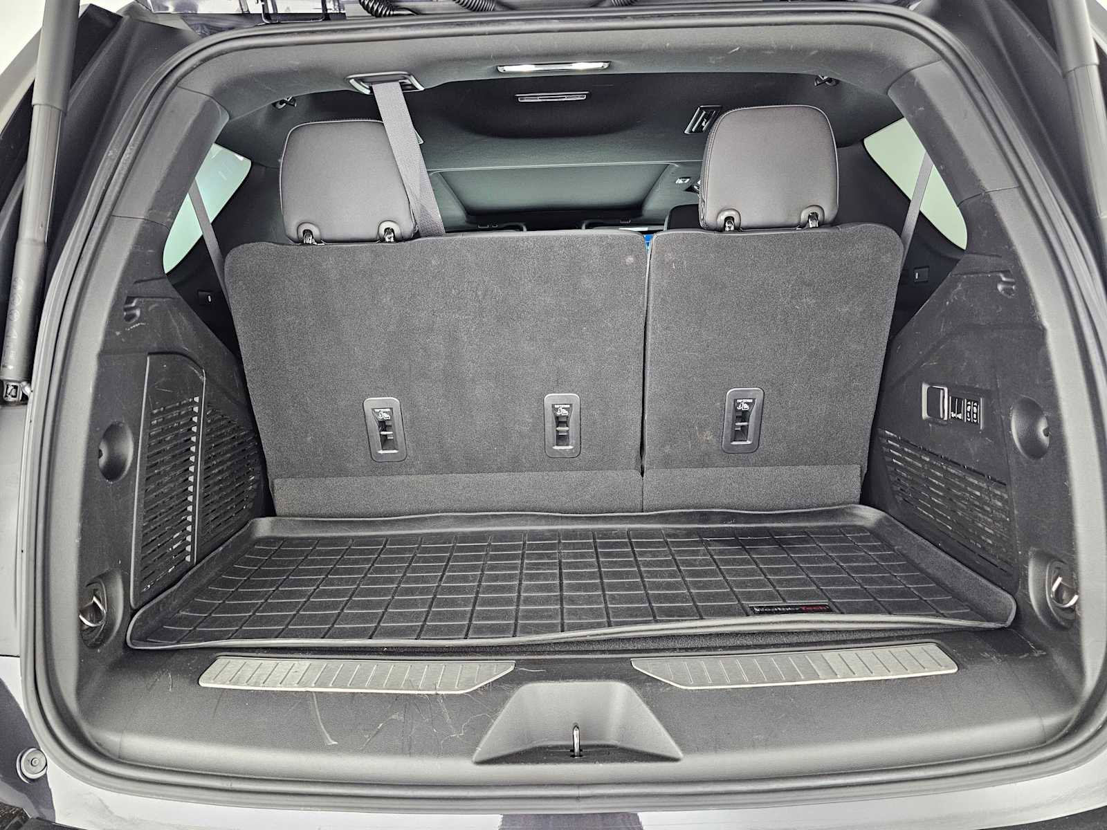 Used 2023 Chevrolet Tahoe High Country w/ Advanced Technology Package image 16