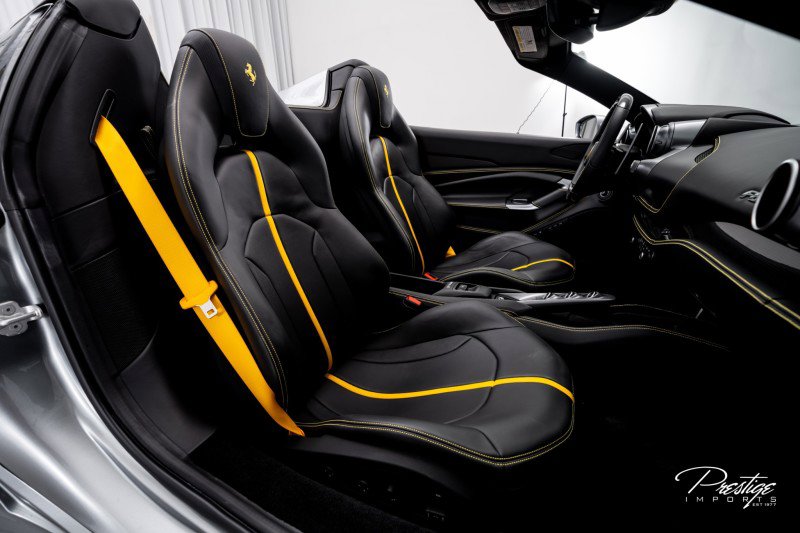 Used 2022 Ferrari F8 Tributo image 39