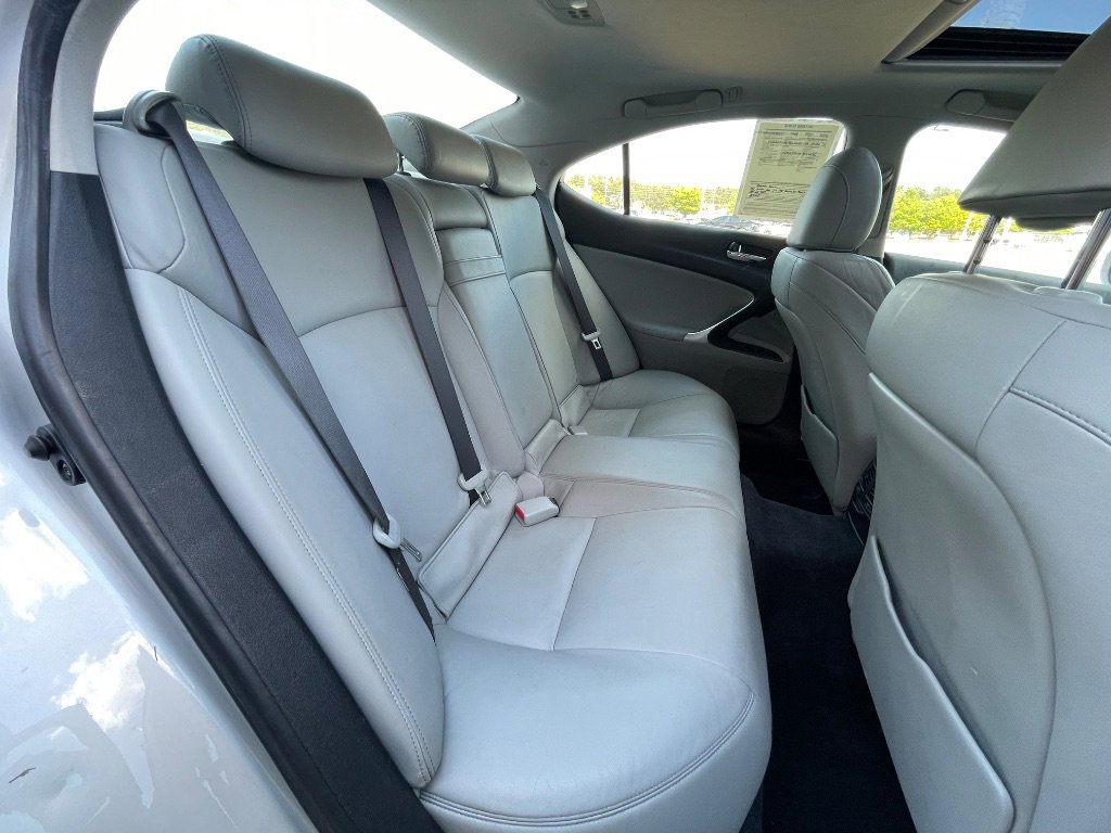 Used 2007 Lexus IS 250 RWD image 24