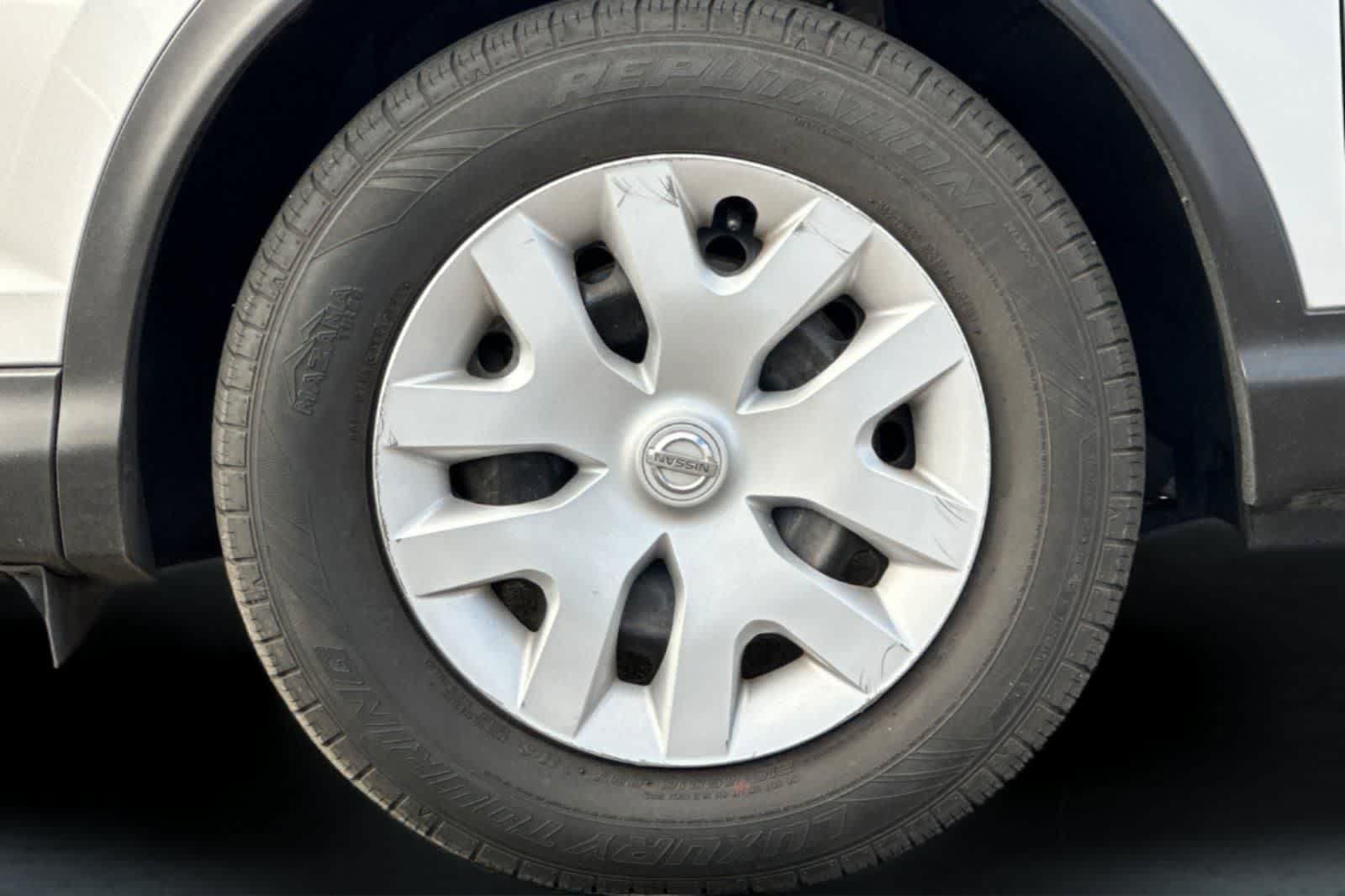Used 2018 Nissan Rogue Sport S AWD/4WD image 29