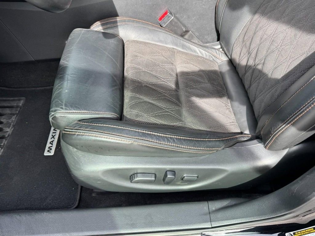 Used 2023 Nissan Maxima SR w/ Sport Mat Group image 15