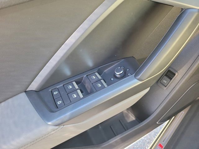 Used 2020 Audi Q3 2.0T Premium Plus w/ Premium Plus Package image 17