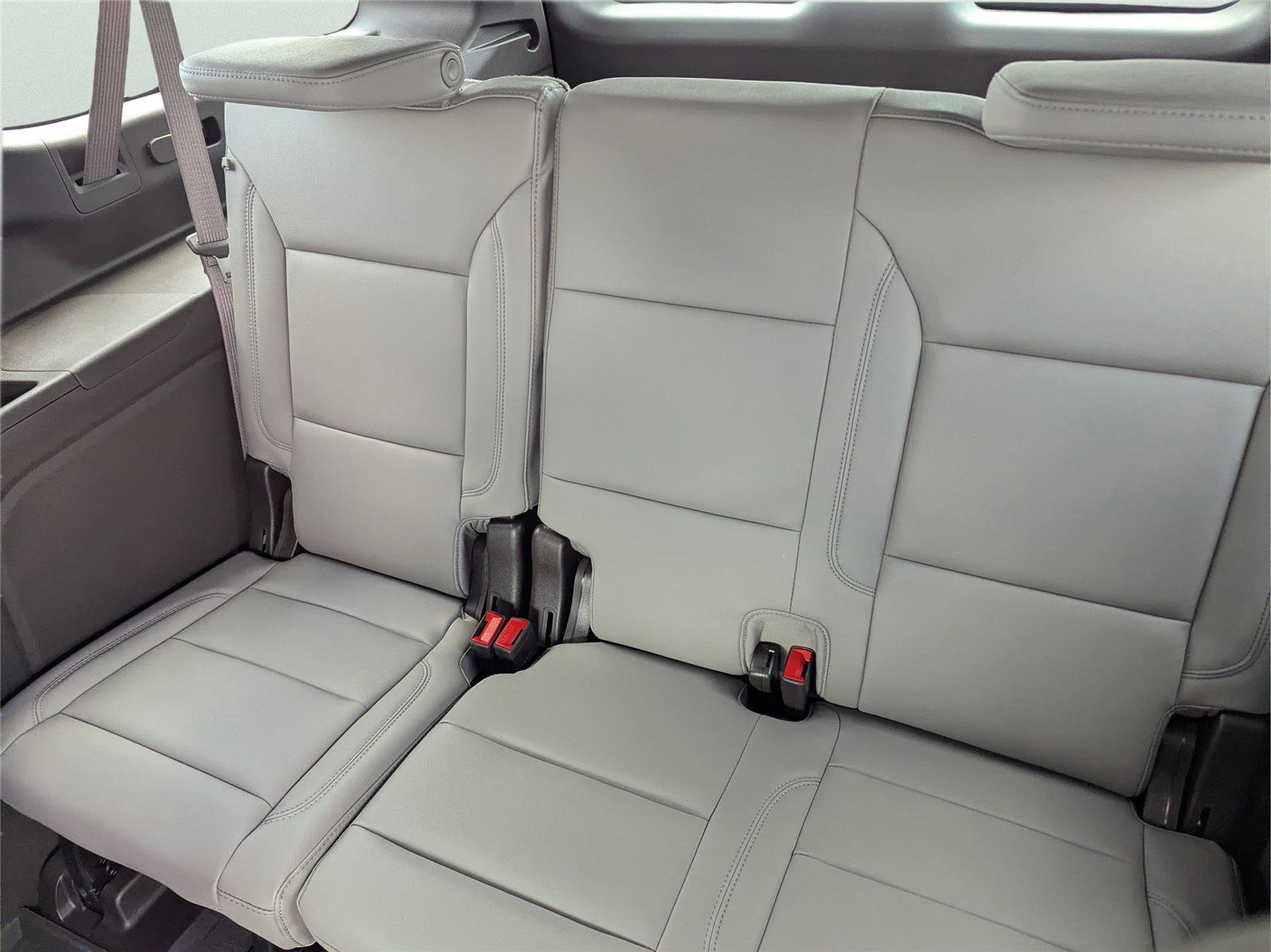 New 2026 Chevrolet Suburban LT w/ Comfort Package RWD image 22