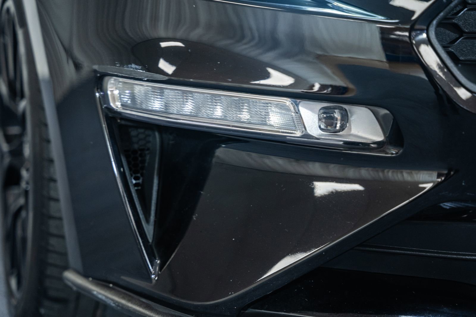 Used 2019 Ford Mustang Premium w/ Ecoboost Performance Package image 15