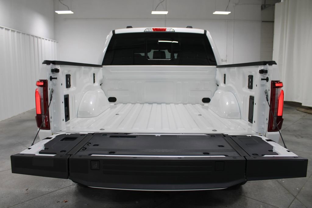 New 2025 Ford F150 Lariat w/ Equipment Group 502A High image 33