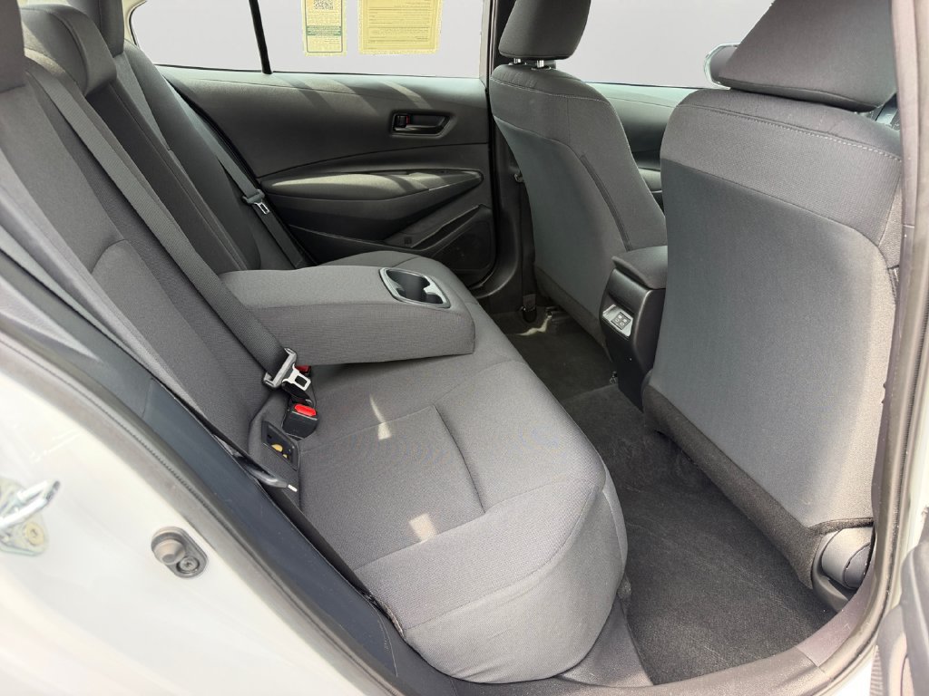 Used 2025 Toyota Corolla LE FWD image 8