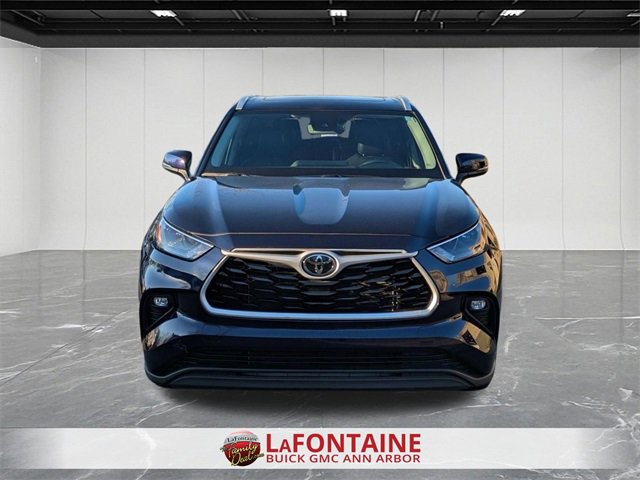 Used 2024 Toyota Highlander XLE image 8