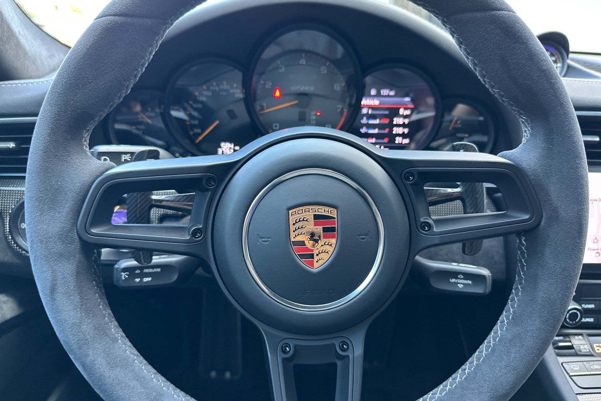 Certified 2018 Porsche 911 GT2 RS RWD image 27