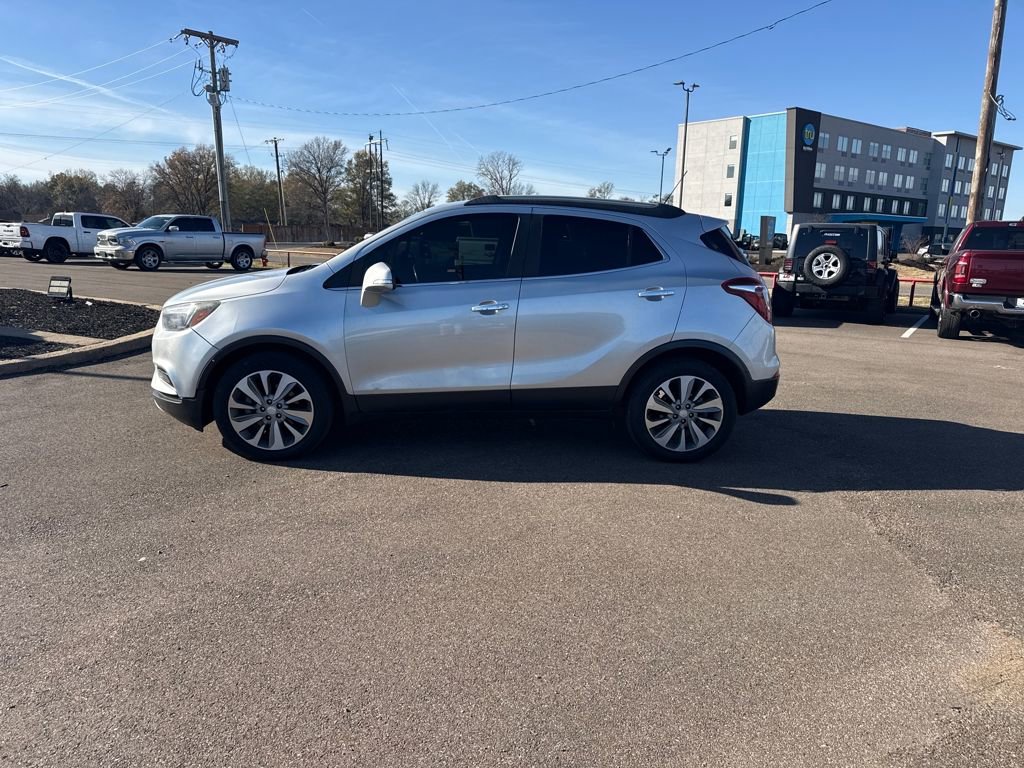 Used 2018 Buick Encore Preferred image 32