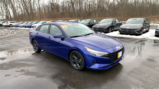 Used 2022 Hyundai Elantra SEL w/ Convenience Package image 7