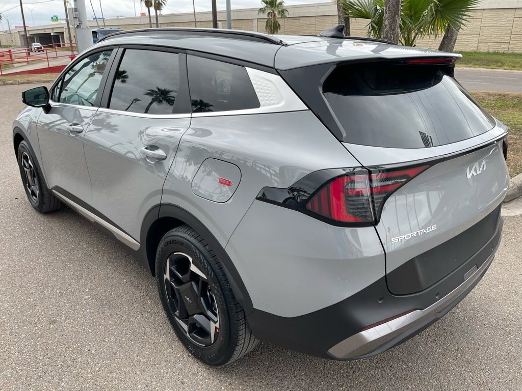 New 2026 Kia Sportage EX FWD image 5