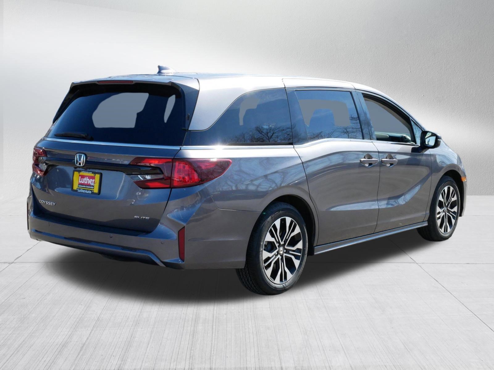 Certified 2026 Honda Odyssey Elite image 7