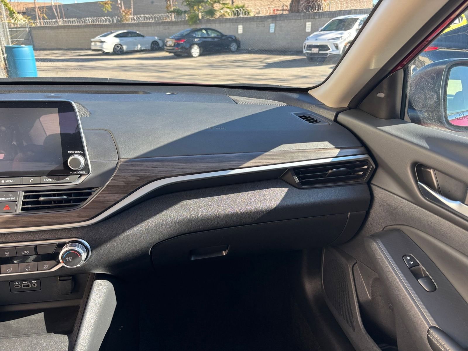 Used 2025 Nissan Altima 2.5 SV image 35