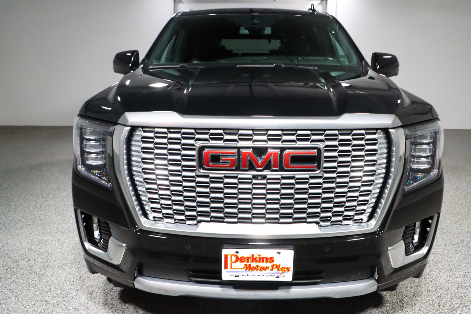 Used 2023 GMC Yukon Denali image 4