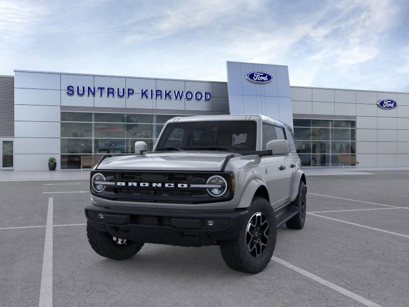 New 2026 Ford Bronco Outer Banks image 2