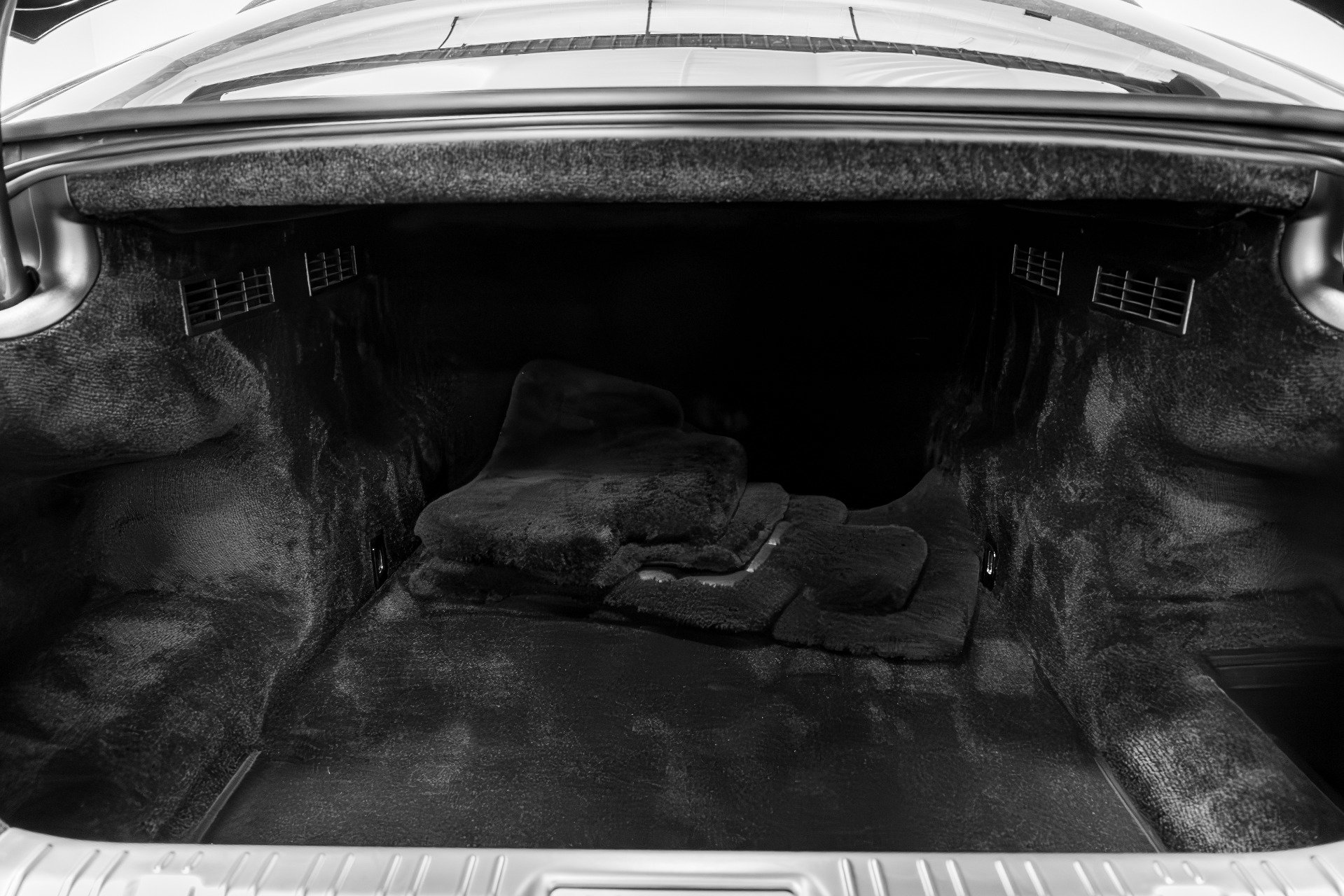 Used 2016 Rolls-Royce Wraith image 40