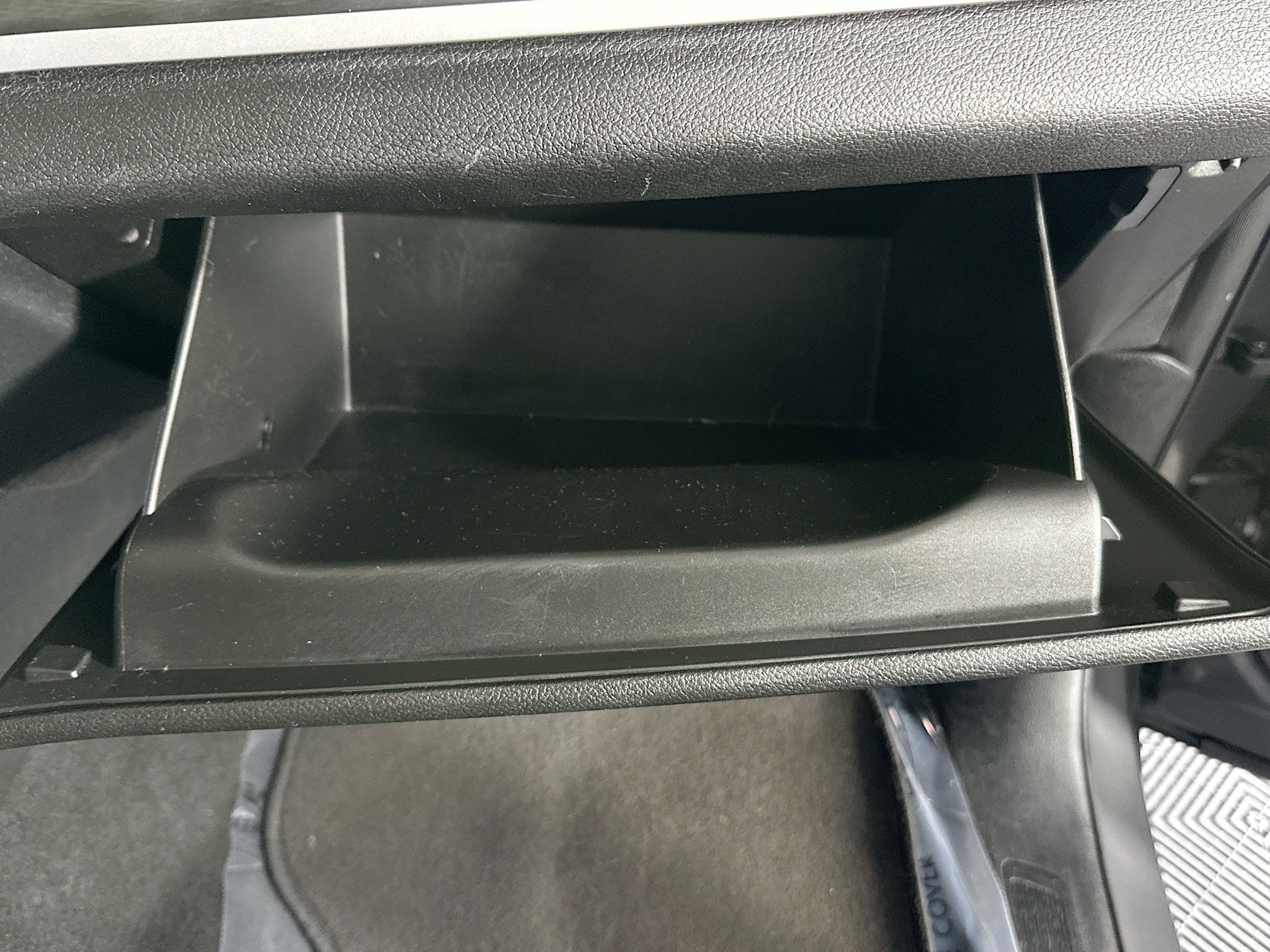 Used 2023 Jeep Grand Cherokee Laredo RWD image 32