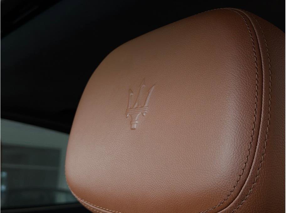 Used 2018 Maserati Quattroporte S RWD image 33