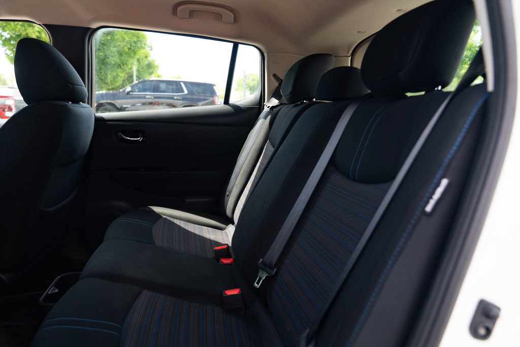 Used 2025 Nissan Leaf SV Plus FWD image 22