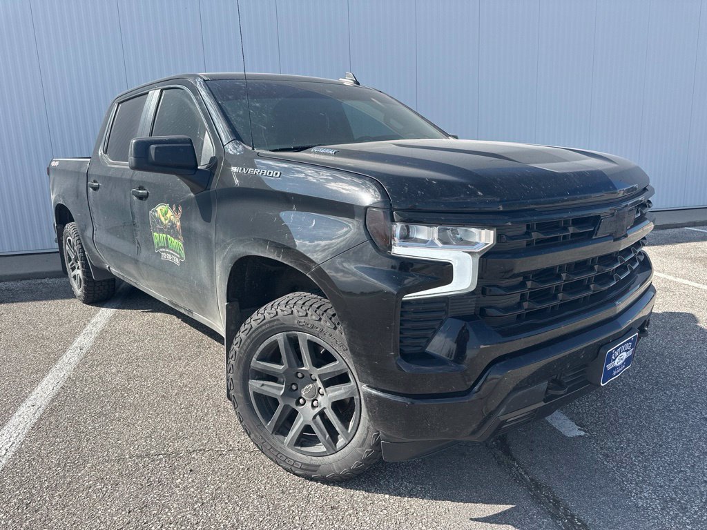Used 2024 Chevrolet Silverado 1500 RST w/ Convenience Package II AWD/4WD image 10