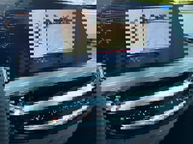 New 2026 Cadillac Lyriq Premium Luxury image 15