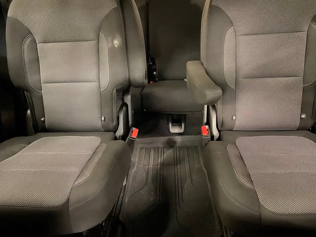 Used 2024 Chevrolet Traverse LT w/ LPO, Floor Liner Package AWD/4WD image 18