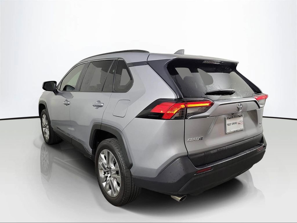 Used 2025 Toyota RAV4 XLE Premium w/ Weather Package AWD/4WD image 4