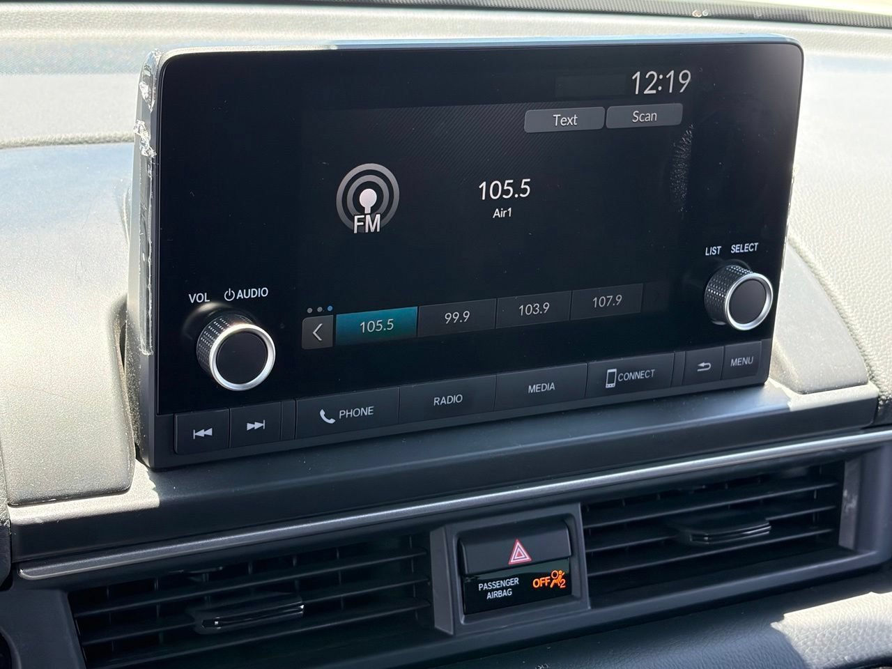 Used 2025 Honda Pilot Sport image 10