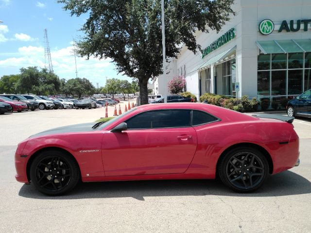 Used 2010 Chevrolet Camaro SS w/ RS Package RWD image 11