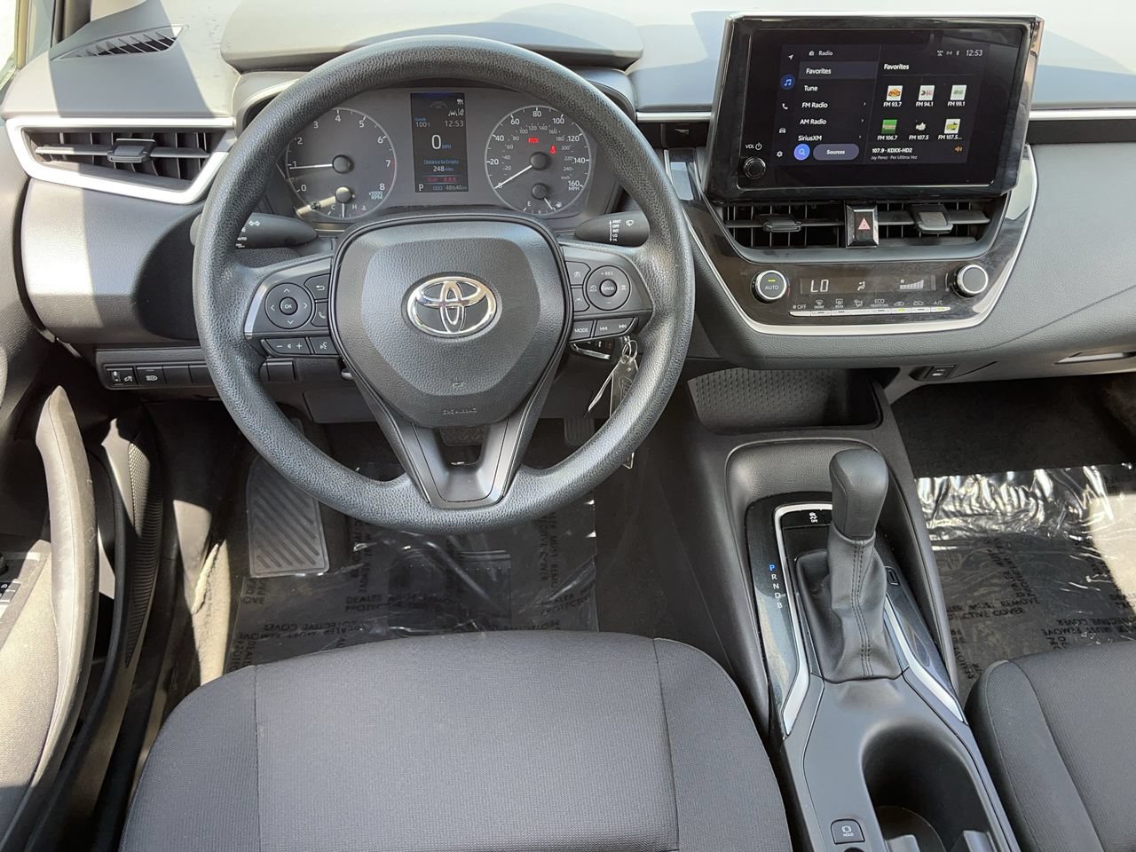Used 2025 Toyota Corolla LE FWD image 10