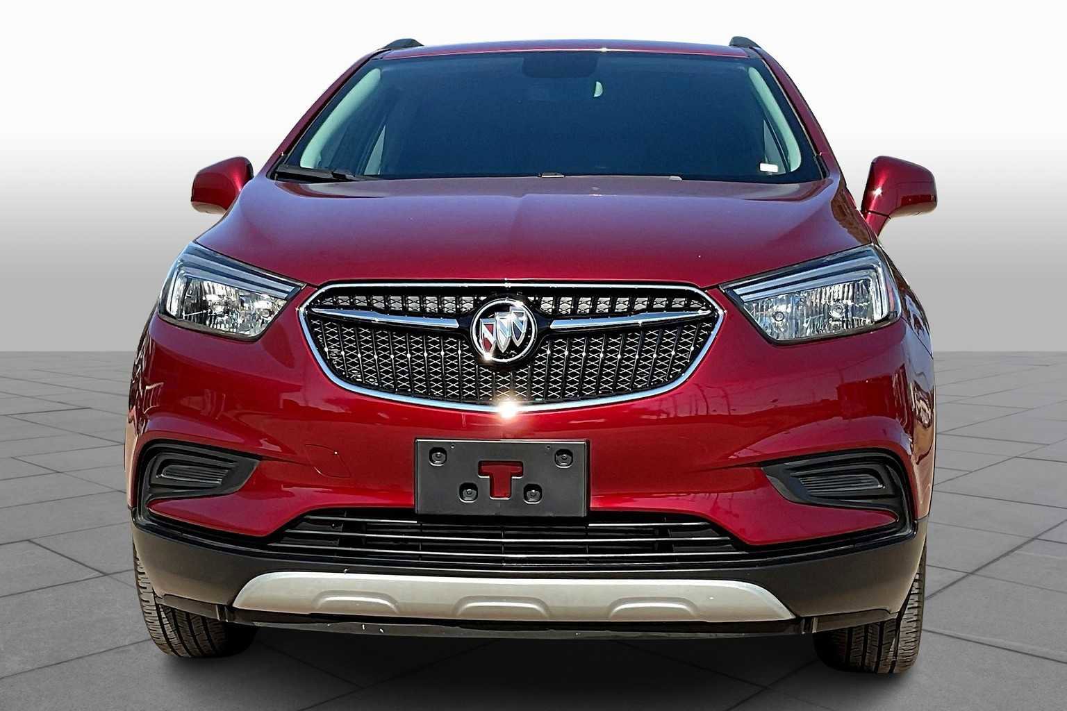 Used 2022 Buick Encore Preferred w/ Safety Package image 3