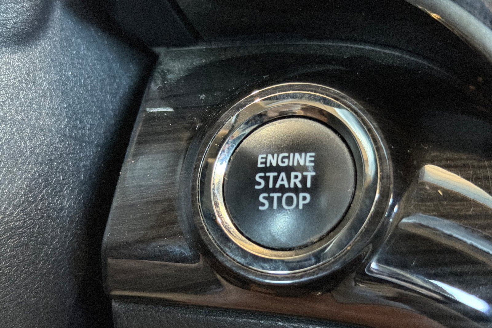 Used 2013 Toyota Avalon XLE Touring FWD image 19