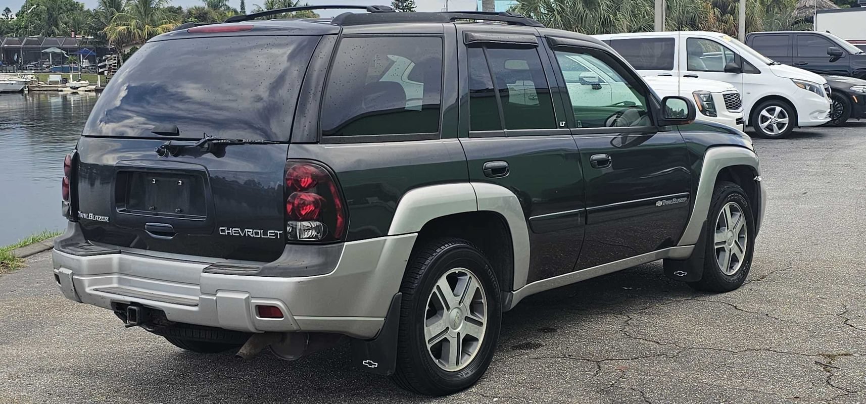 Used 2004 Chevrolet TrailBlazer LT w/ LT Preferred Equipment Group AWD/4WD image 5