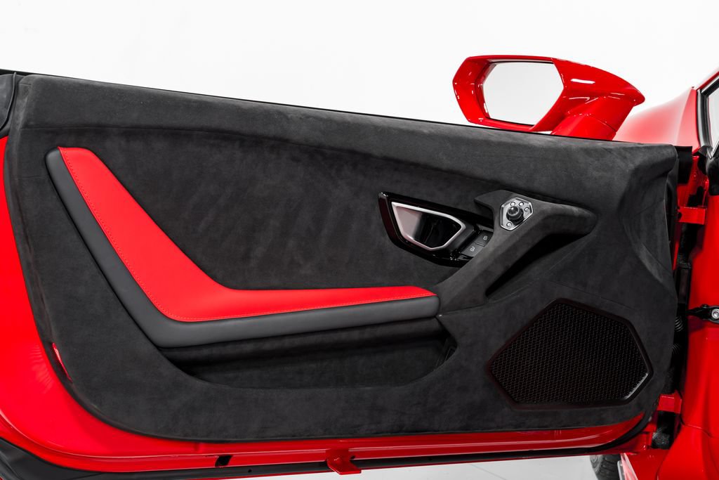 Used 2023 Lamborghini Huracan Tecnica RWD image 9