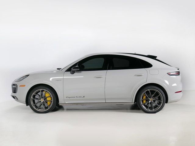 Used 2021 Porsche Cayenne Turbo S image 2