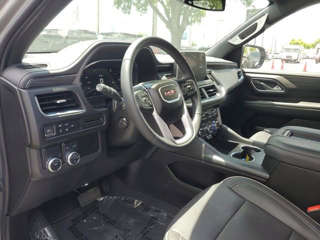 Used 2024 GMC Yukon XL SLT w/ SLT Luxury Package RWD image 19