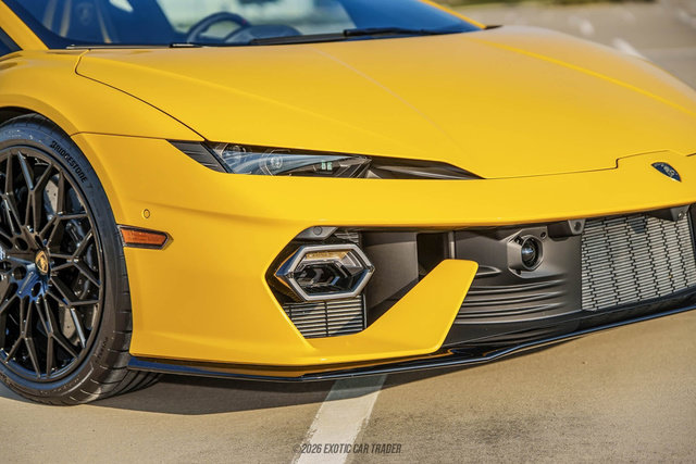 Used 2026 Lamborghini Temerario AWD/4WD image 49