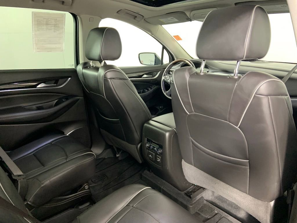 Used 2021 Buick Enclave Avenir w/ Avenir Technology Package image 16
