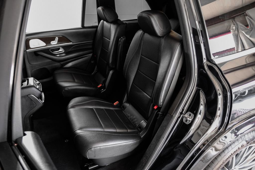 Used 2023 Mercedes-Benz GLS 450 4MATIC w/ AMG Line Exterior image 43