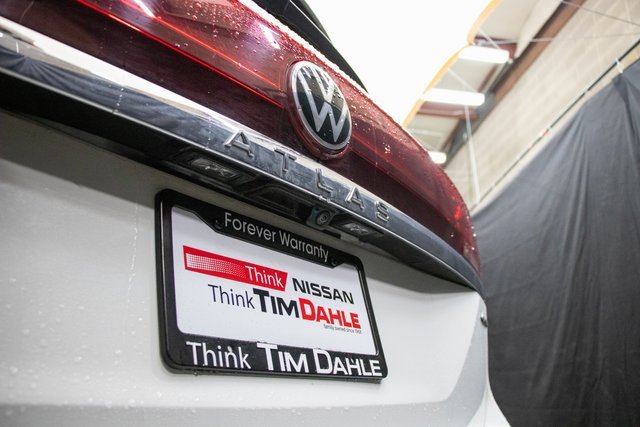 Used 2024 Volkswagen Atlas SE image 13
