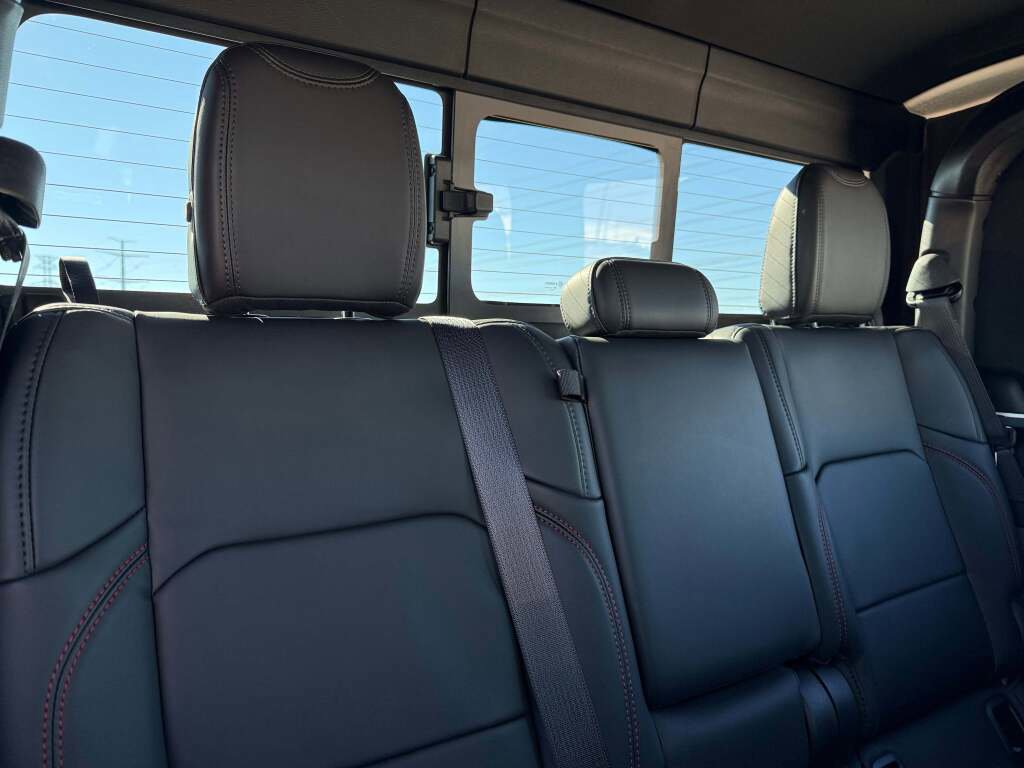 New 2025 Jeep Gladiator Rubicon image 22