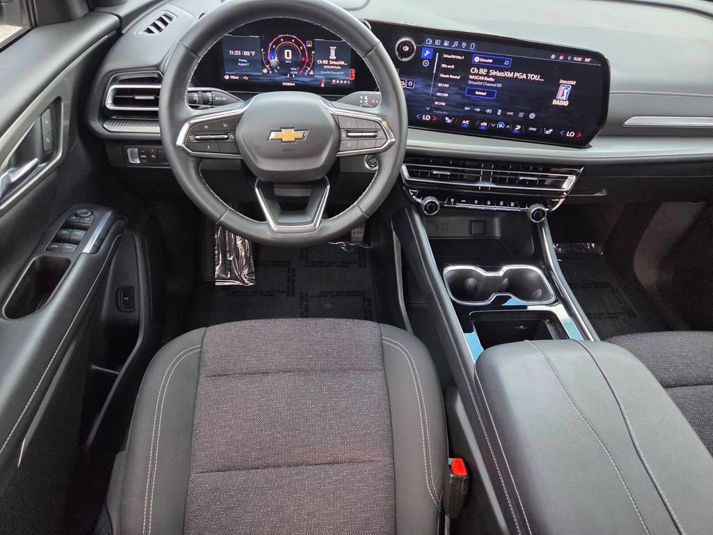 Used 2024 Chevrolet Traverse LS FWD image 10